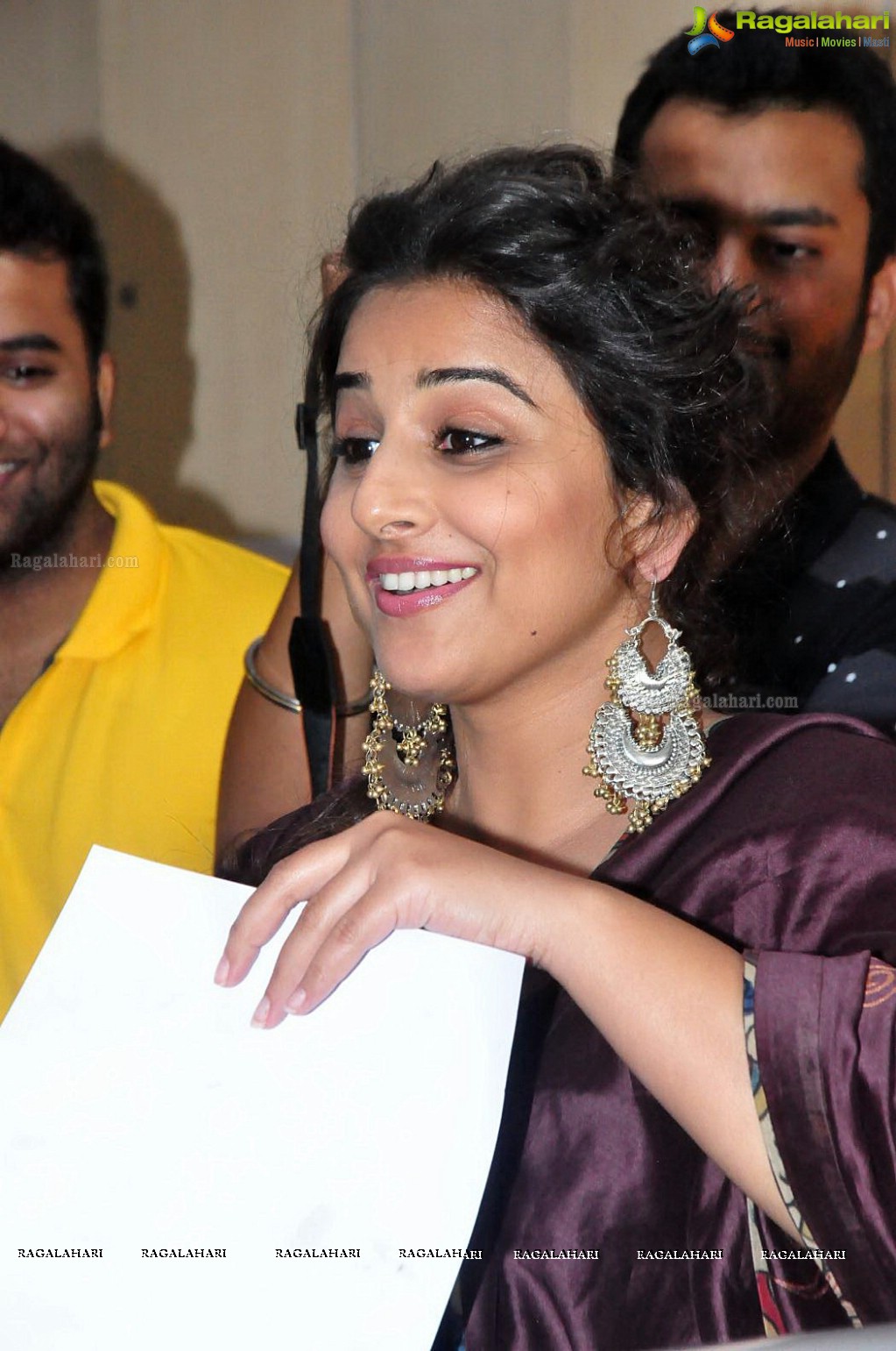 Vidya Balan's Kahaani 2 Promotion at Radio Mirchi