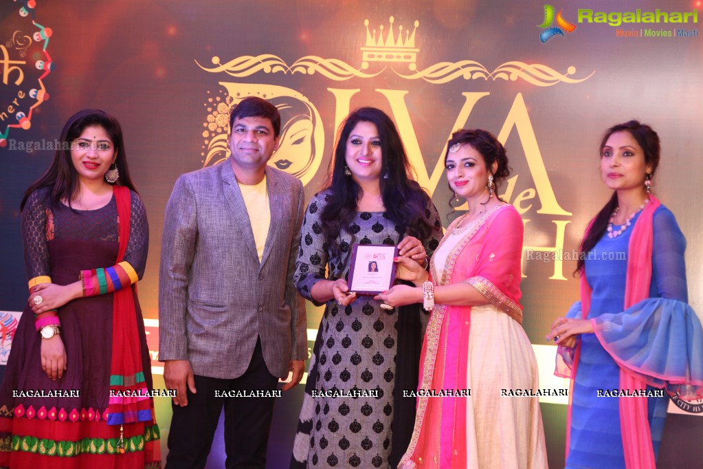 Hum Soch Ladies Organization Fashion Show at RNB Select Hotel, Hyderabad