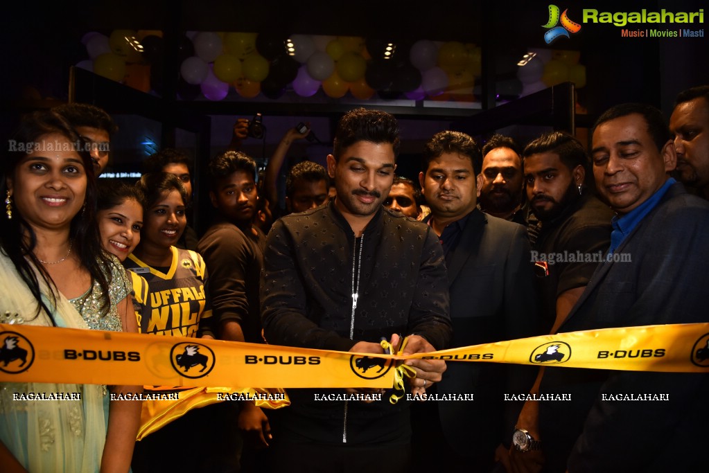 Allu Arjun launches B-Dubs in Hyderabad