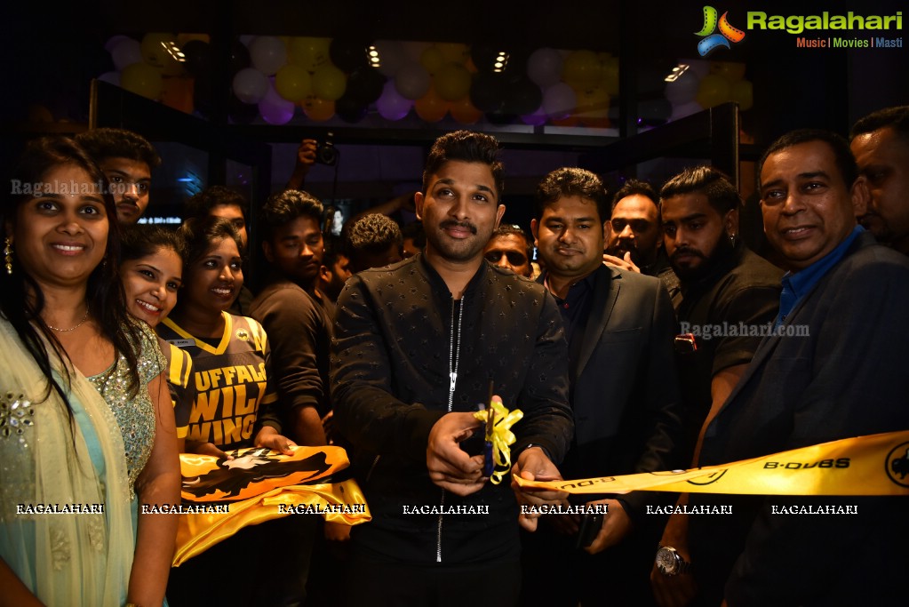 Allu Arjun launches B-Dubs in Hyderabad