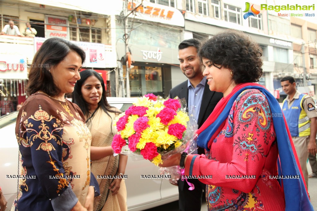 Amala Akkineni launches Lawrence And Mayo Opticals, Hyderabad