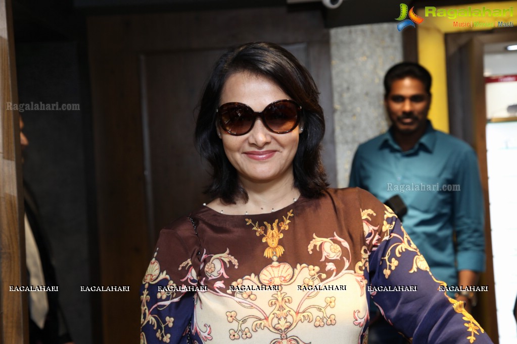 Amala Akkineni launches Lawrence And Mayo Opticals, Hyderabad