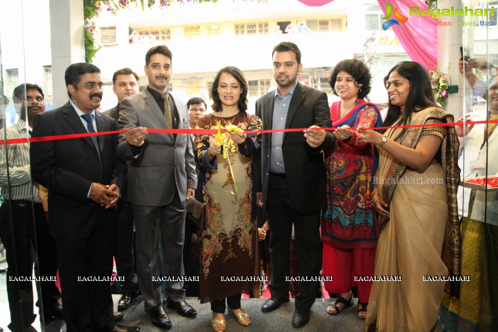 Amala Akkineni launches Lawrence And Mayo Opticals, Hyderabad