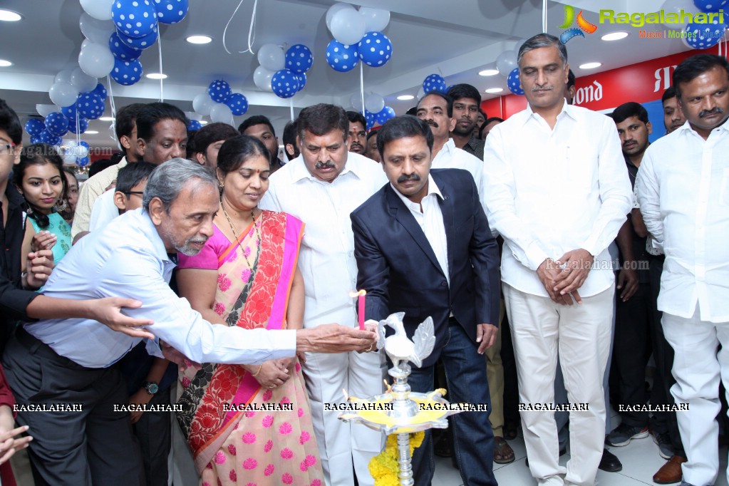 AND & AND Store Launch, Chikkadpally