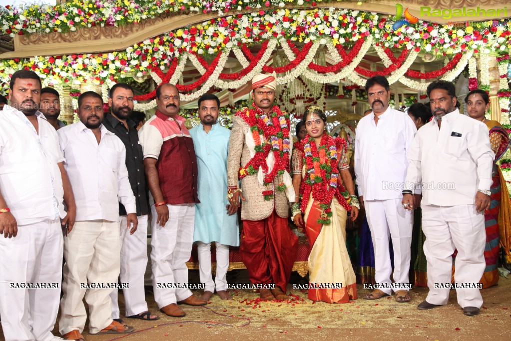 Grand Wedding of Anitha with Ravishwar Goud at Jewel Garden, Sikh Village, Secunderabad