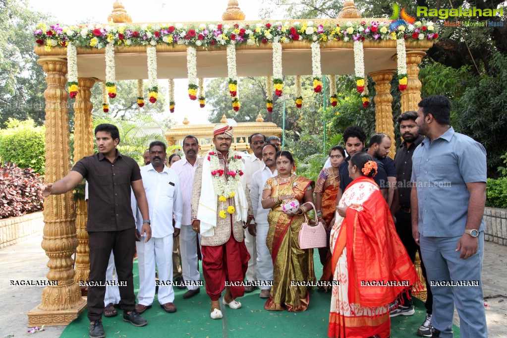 Grand Wedding of Anitha with Ravishwar Goud at Jewel Garden, Sikh Village, Secunderabad