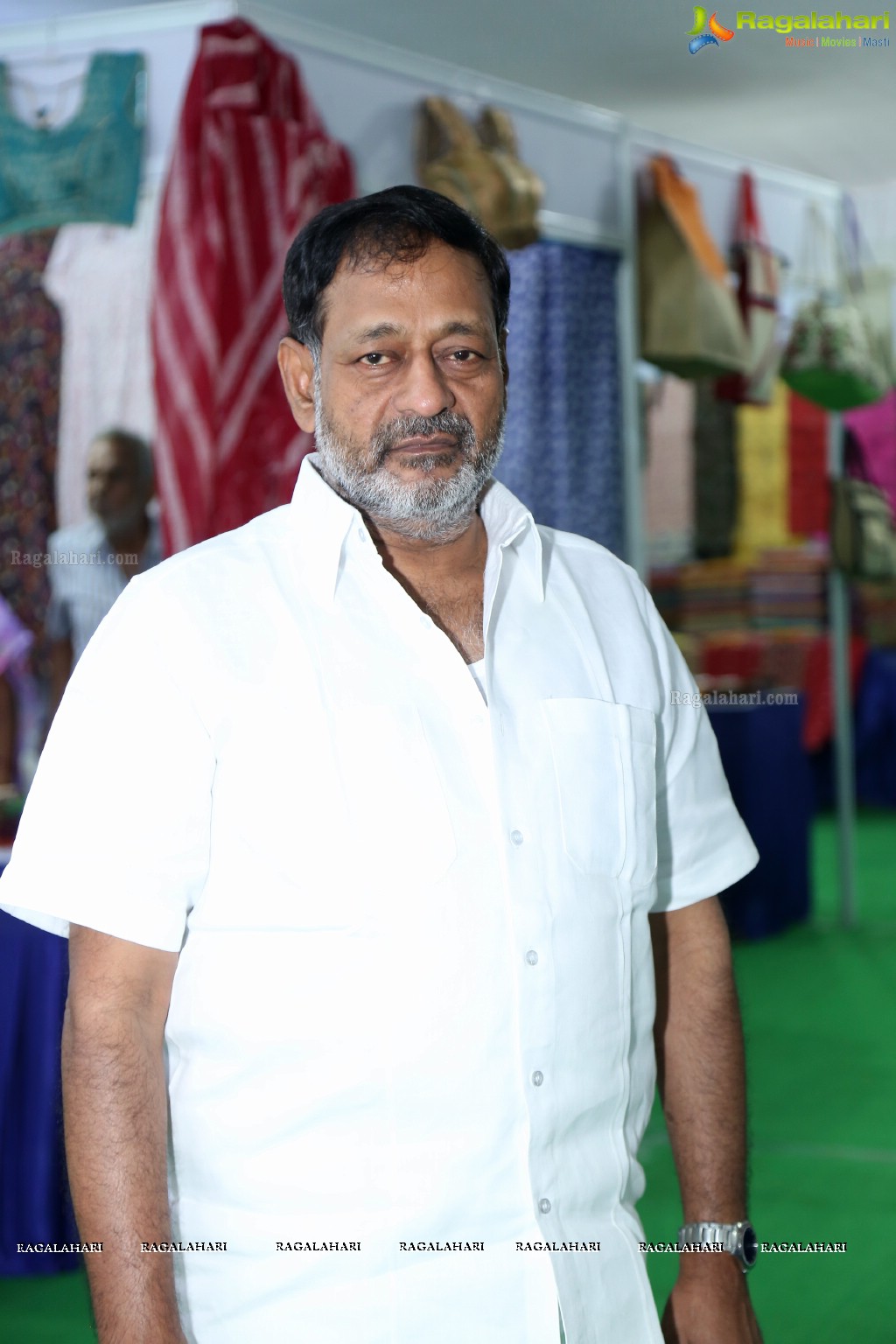 Golkonda Handlooms Exhibition at LB Nagar