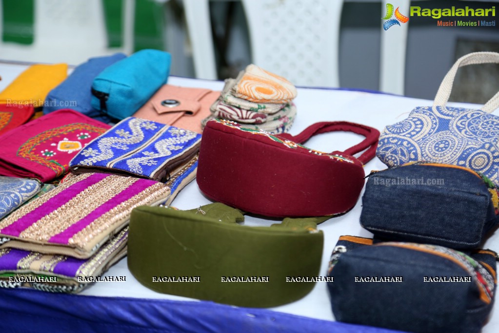 Golkonda Handlooms Exhibition at LB Nagar