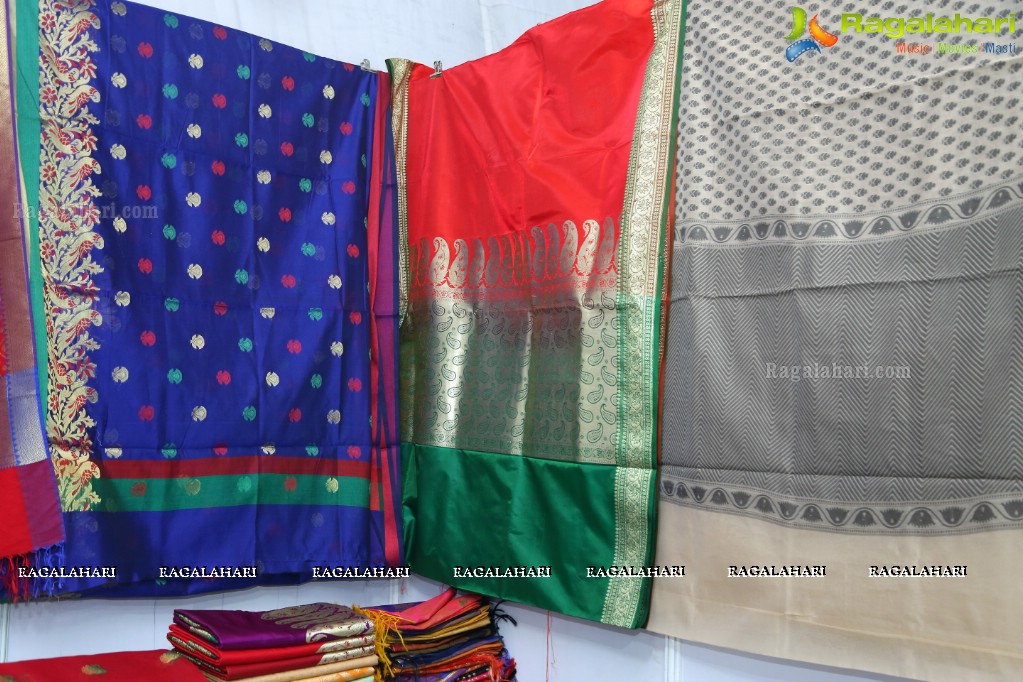 Golkonda Handlooms Exhibition at LB Nagar