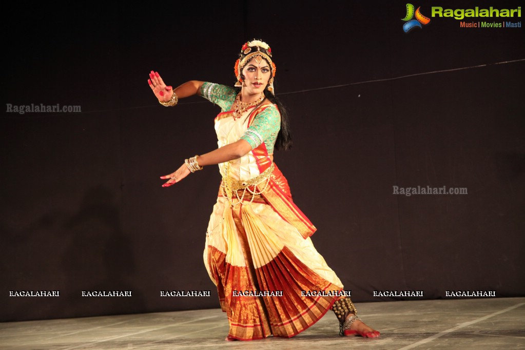 Kuchipudi Dance Performance by Haleem Khan at Agaaz-e-Baatcheet Program