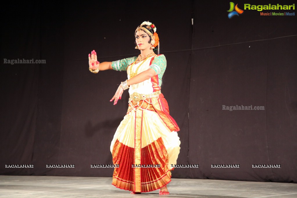 Kuchipudi Dance Performance by Haleem Khan at Agaaz-e-Baatcheet Program