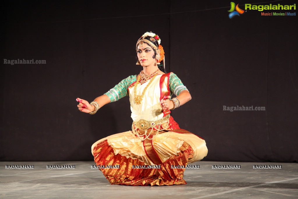 Kuchipudi Dance Performance by Haleem Khan at Agaaz-e-Baatcheet Program