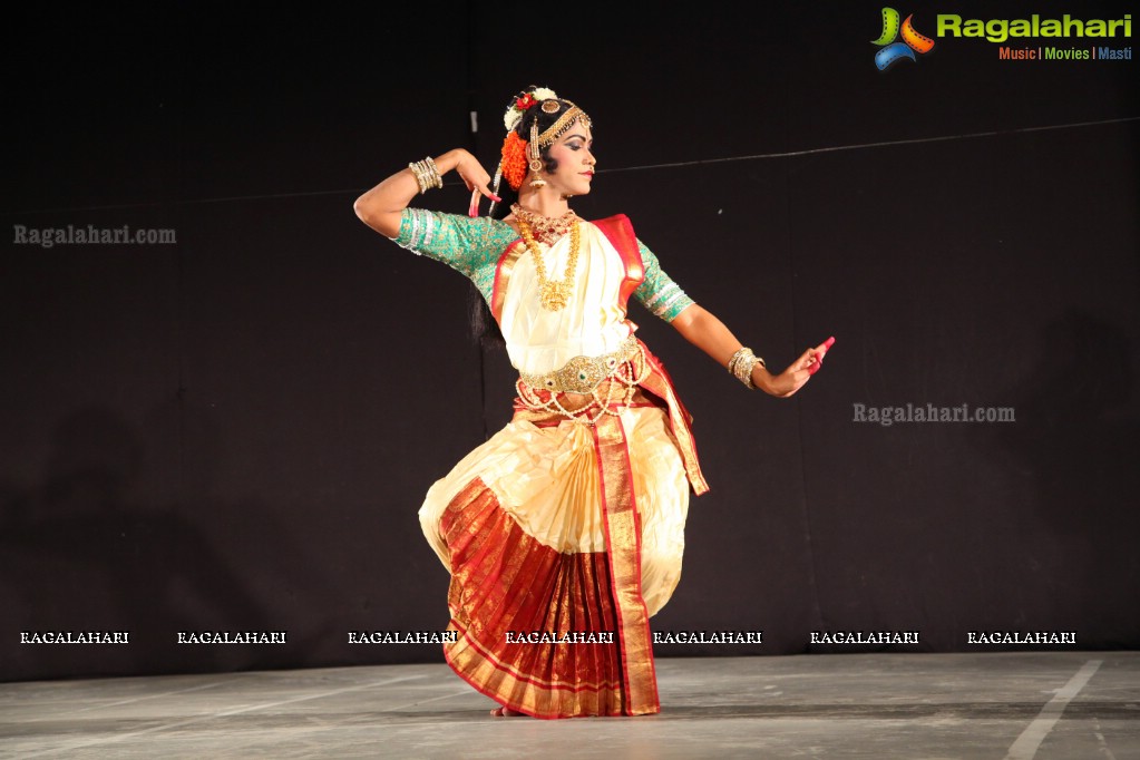 Kuchipudi Dance Performance by Haleem Khan at Agaaz-e-Baatcheet Program