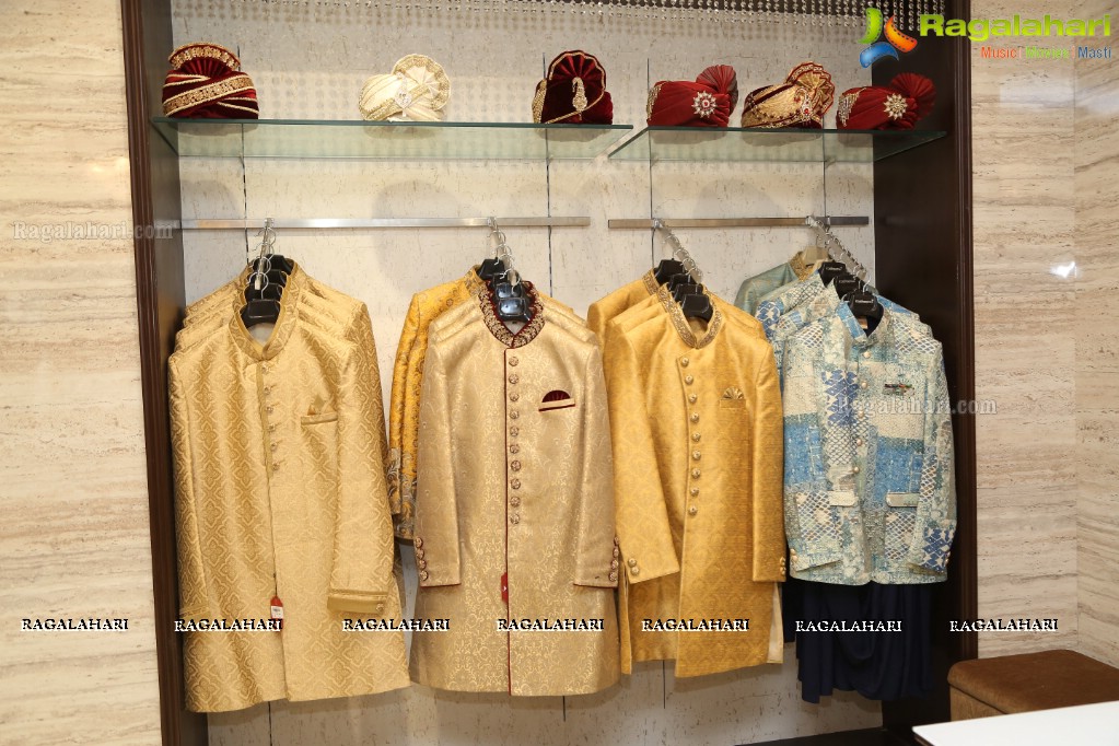 Nikhil inagurates Jahanpanah Secunderabad Store