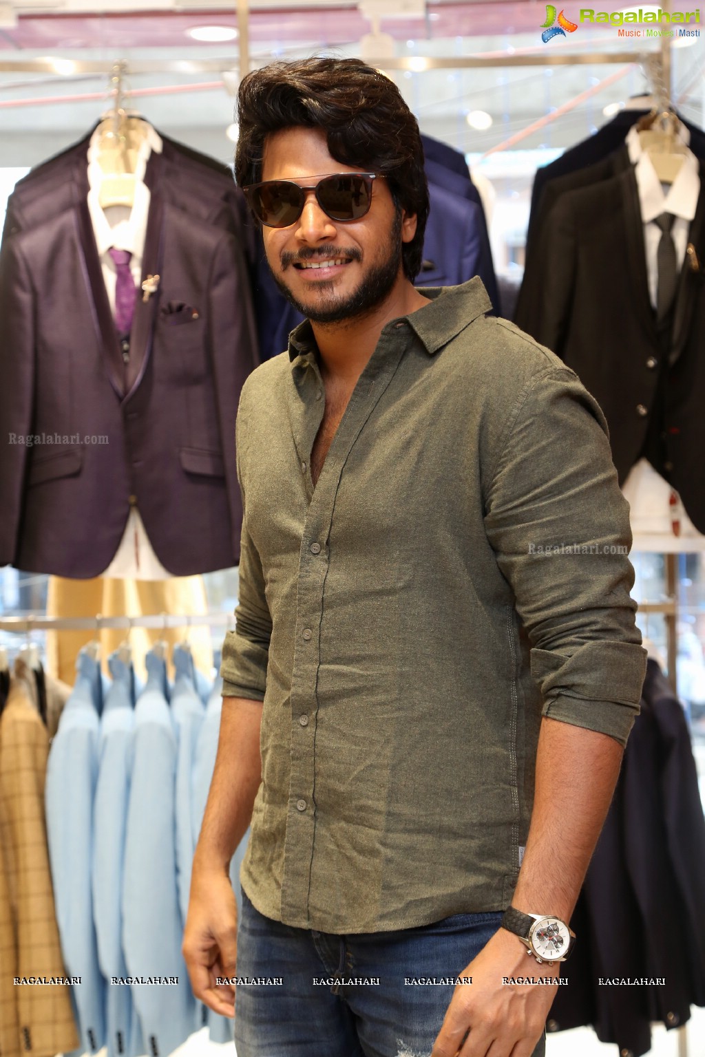 Jahanpanah store launch at Dilsukhnagar by Tollywood actor Sundeep Kishan