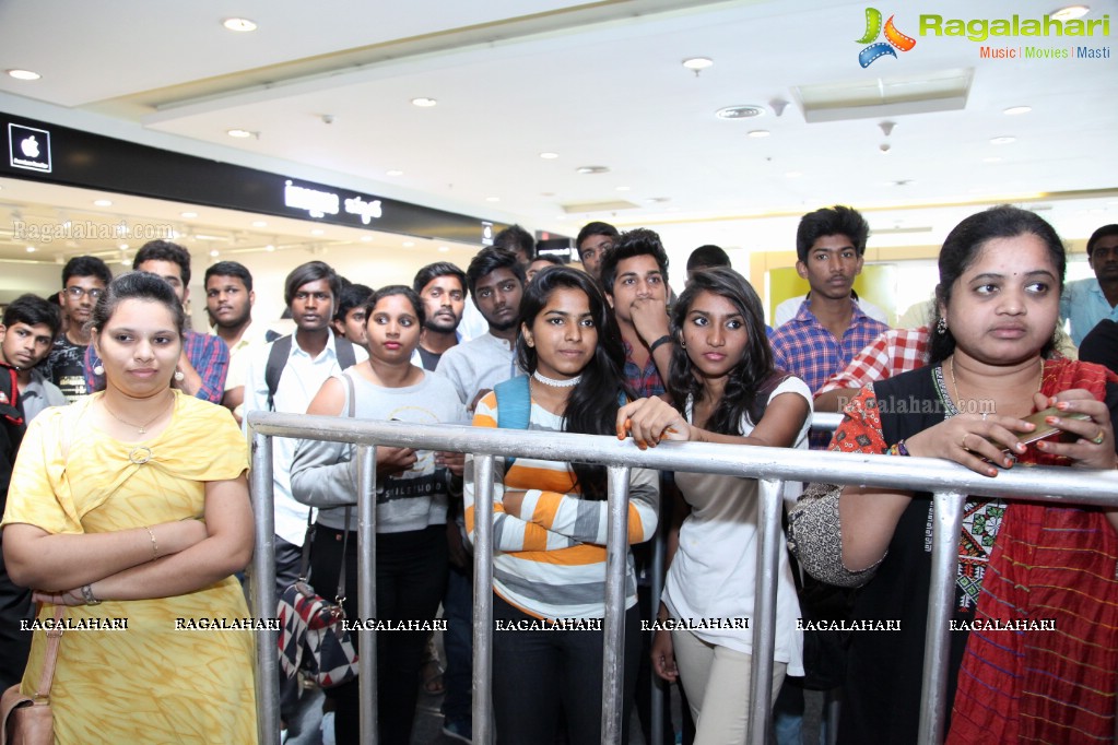 Meet and Greet with Vidya Vox at Forever 21, Forum Sujana Mall