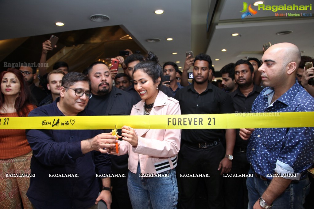 Meet and Greet with Vidya Vox at Forever 21, Forum Sujana Mall