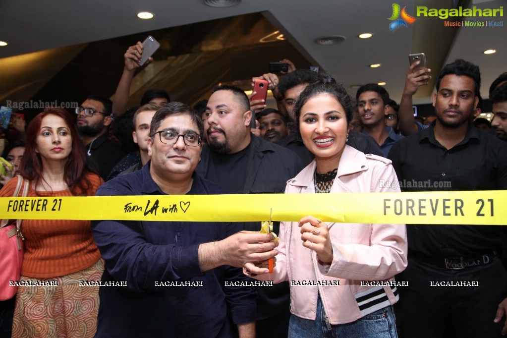 Meet and Greet with Vidya Vox at Forever 21, Forum Sujana Mall