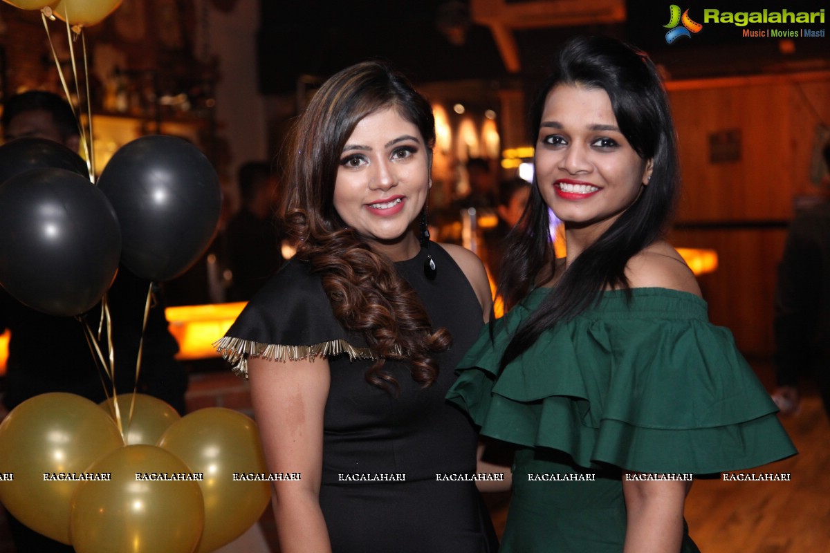 Sunita Gupta Birthday Bash at HyLife Brewing Company, Hyderabad