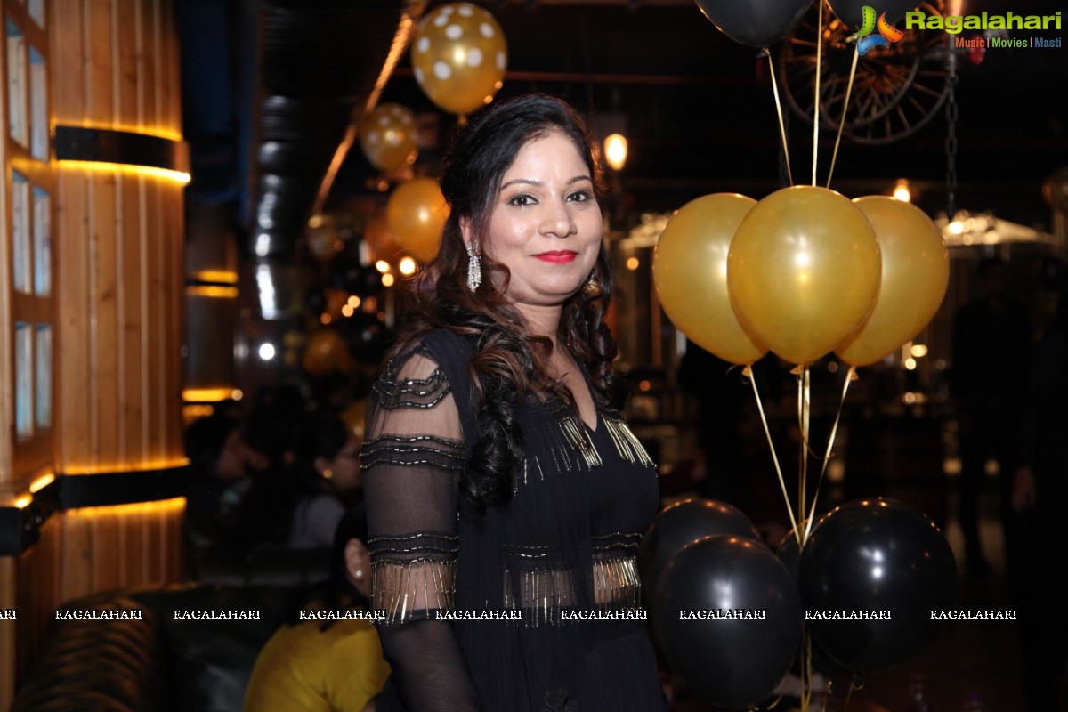 Sunita Gupta Birthday Bash at HyLife Brewing Company, Hyderabad