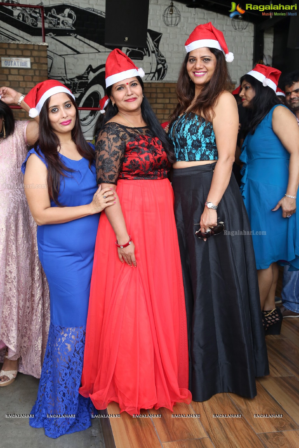 Queens Lounge Pre Christmas Bash 2017 at Free Flow Restaurant, Hyderabad