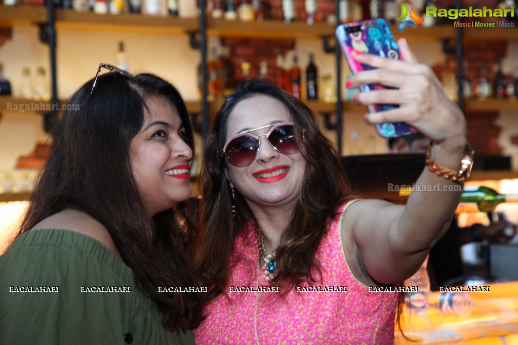 Reema Arora Birthday Party at HyLife Brewing Company