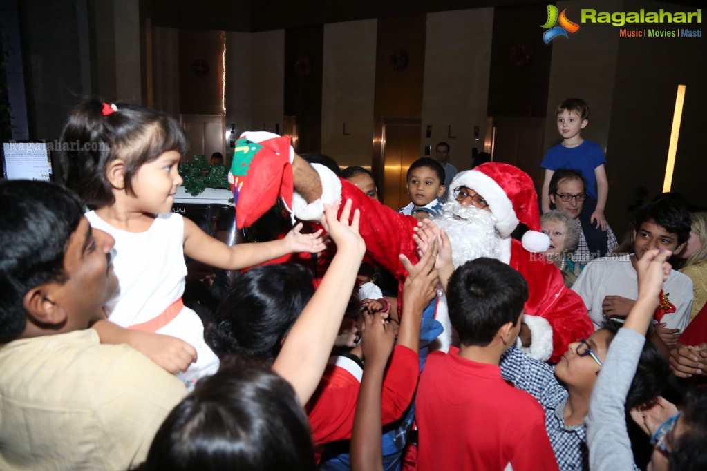 Tree Lightning Ceremony 2017 at The Westin