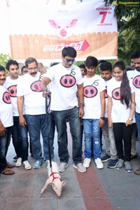 Ravi Babu's Adhugo Padayatra