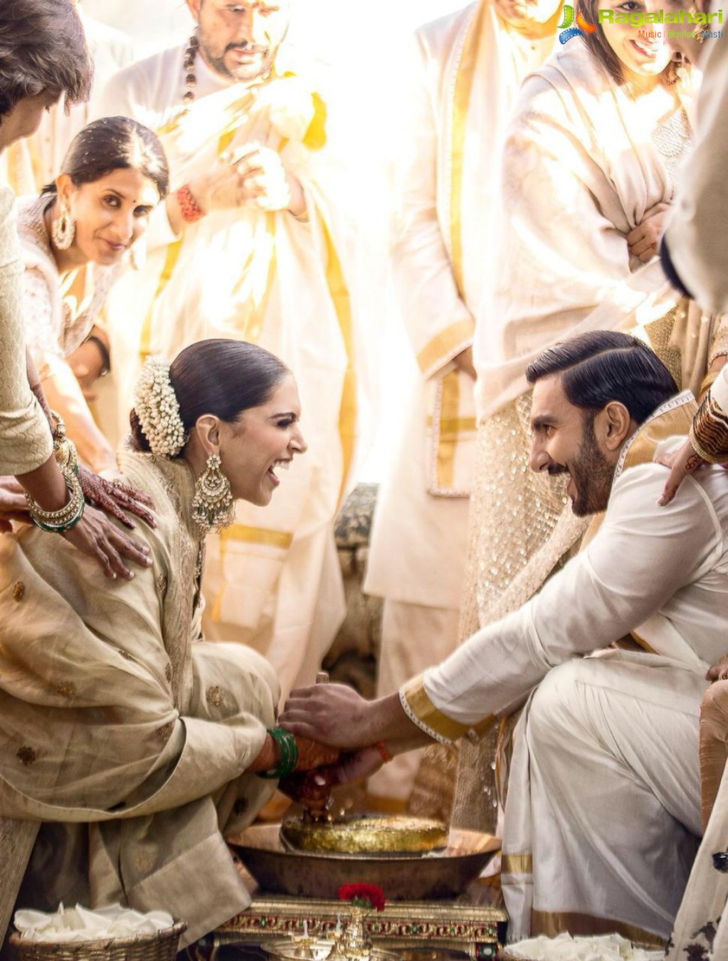 Deepika Padukone And Ranveer Singh Wedding Pictures