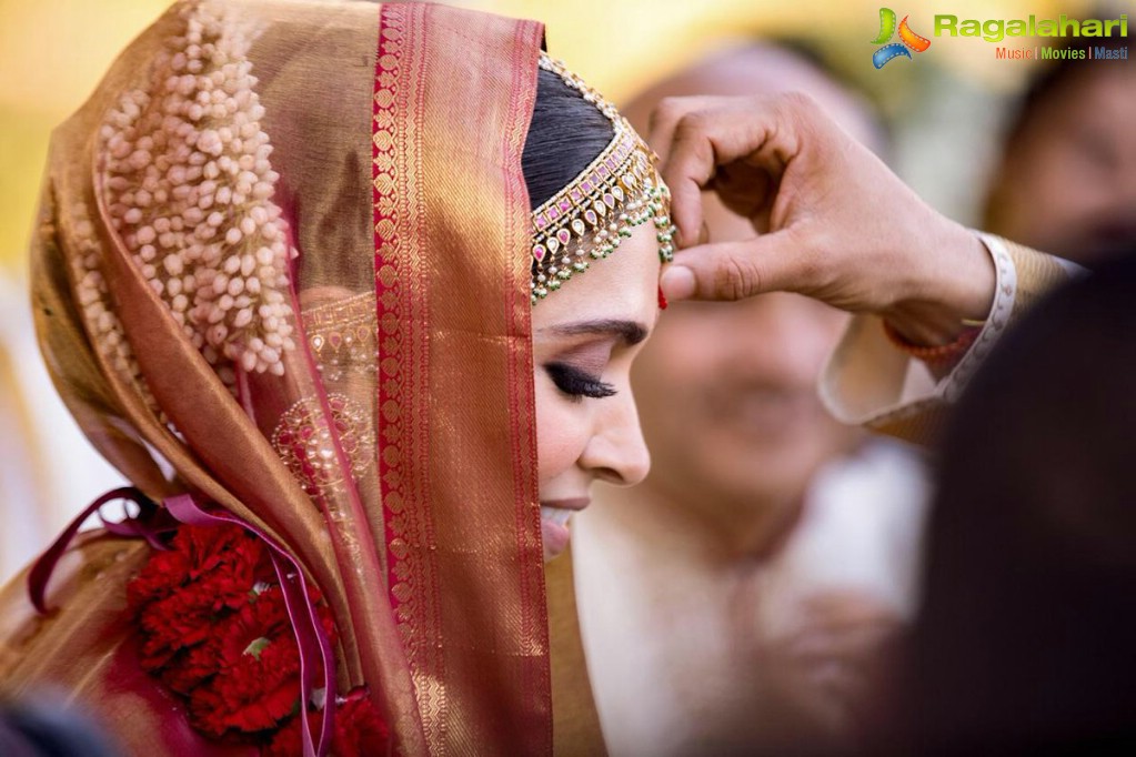 Deepika Padukone And Ranveer Singh Wedding Pictures