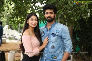 Etuvaipo Nee Parugu Movie Launch