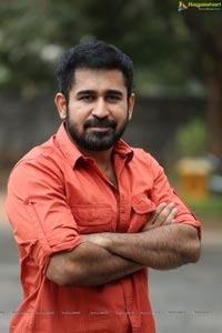 Vijay Antony's Roshagadu Thanks Meet