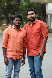 Vijay Antony's Roshagadu Thanks Meet