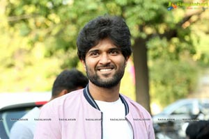 Vijay Deverakonda's Taxiwala Success celebrations