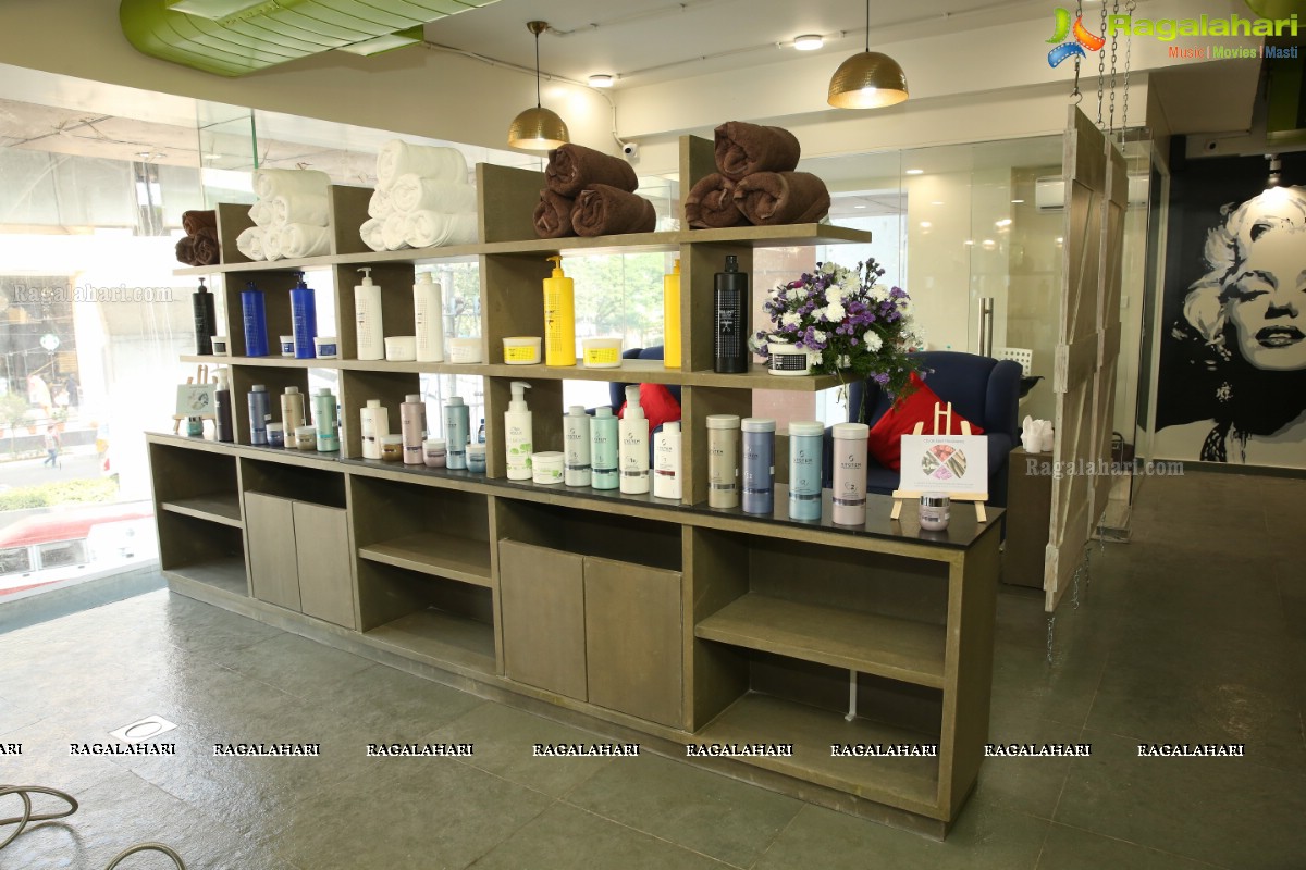 BBlunt Salons + Products + Expertise Launch at Banjara Hills