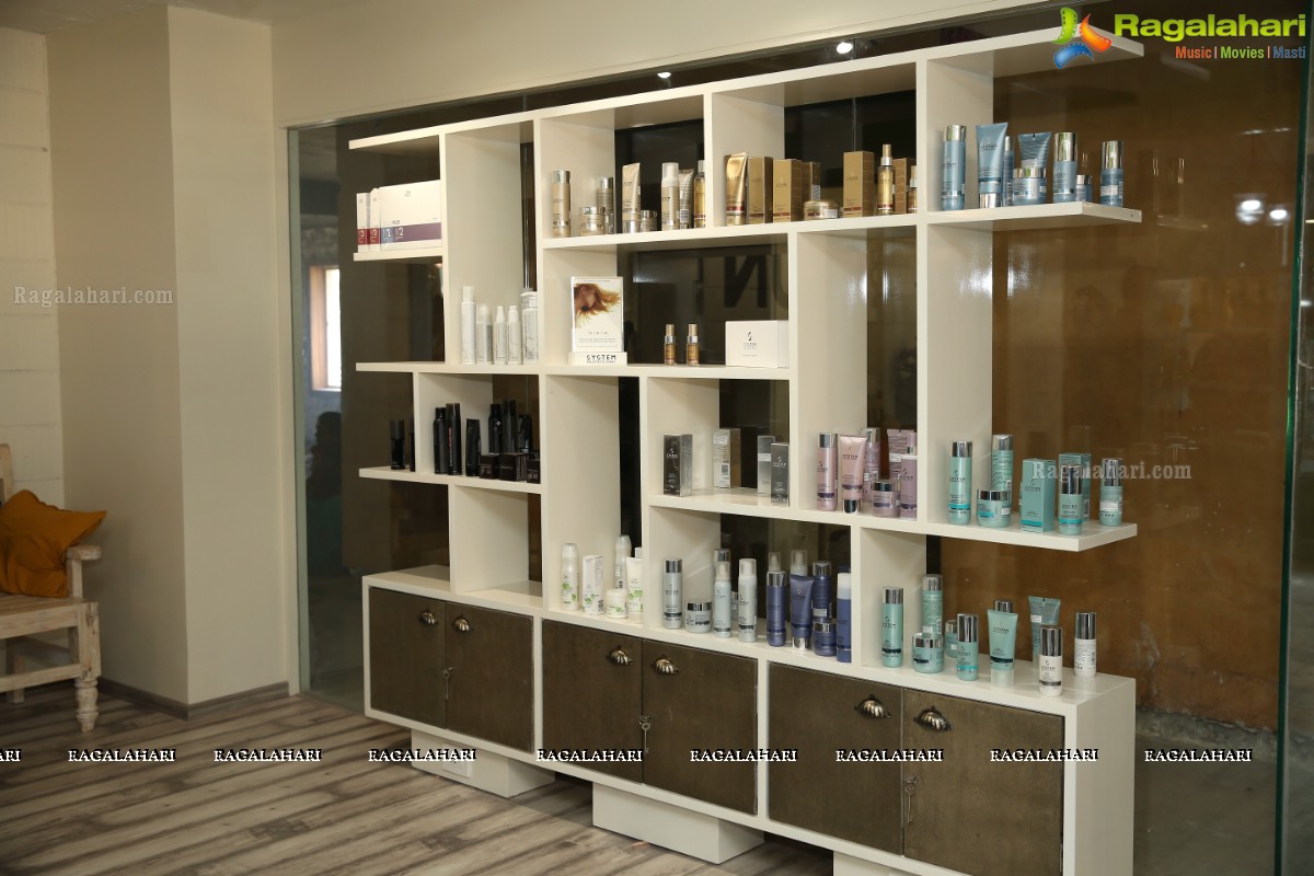 BBlunt Salons + Products + Expertise Launch at Banjara Hills