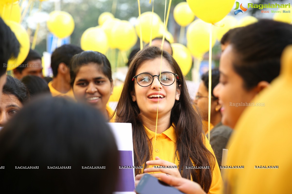 Bollywood Actress Ms. Mahie Gill Flags Off Children’s Eye Care Week 2018 Walk at L V Prasad Eye Institute