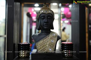 Diksha Panth Inaugurates Glam Studios Unisex Salon