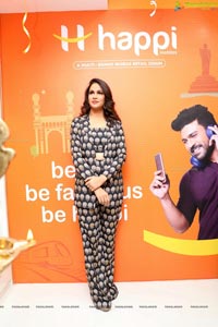 Lavanya Tripathi Launches Happi Mobile Store at Kadiri