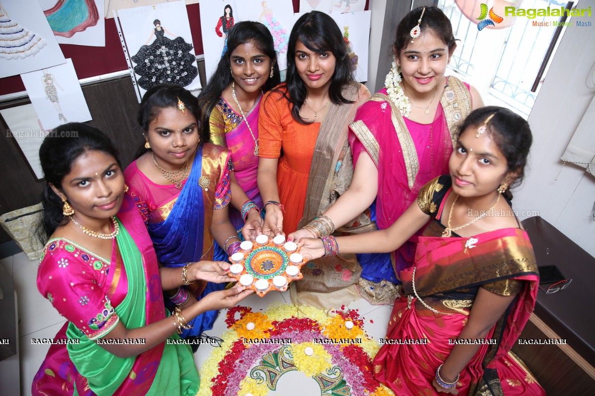 Instituto Design Innovation (IDI) Celebrates Diwali With Diya Decoration & Traditional Dresses