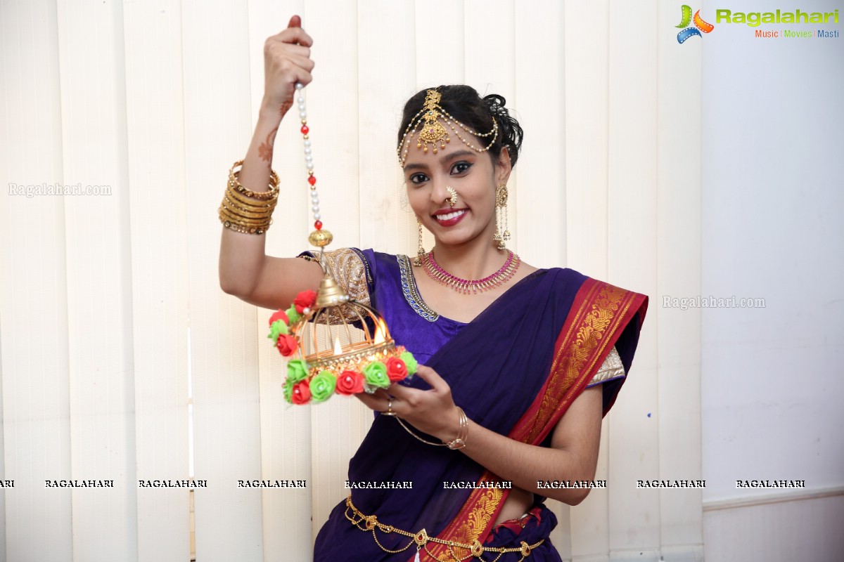 Instituto Design Innovation (IDI) Celebrates Diwali With Diya Decoration & Traditional Dresses