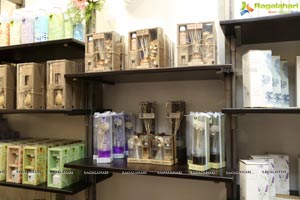 Ripple Fragrances Opens Its ‘Iris Aroma Boutique’