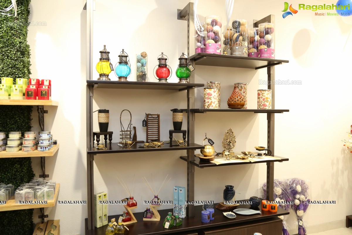 Ripple Fragrances Opens Its ‘Iris Aroma Boutique’ In Hyderabad