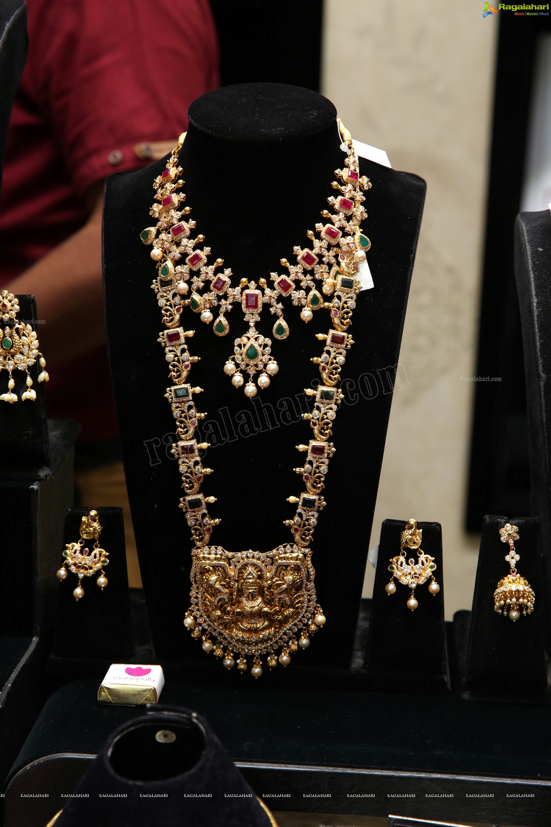 Manepally Jewellers Exclusive Dhanteras Festive Collection Launch 2018