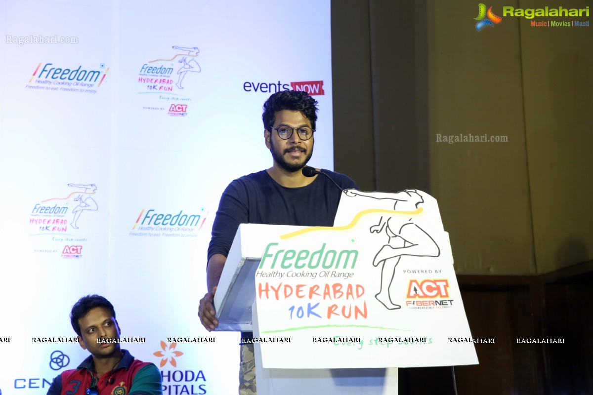 Unveiling the Race T-Shirt and Finishers Medals for Freedom Hyderabad 10K Run 2018