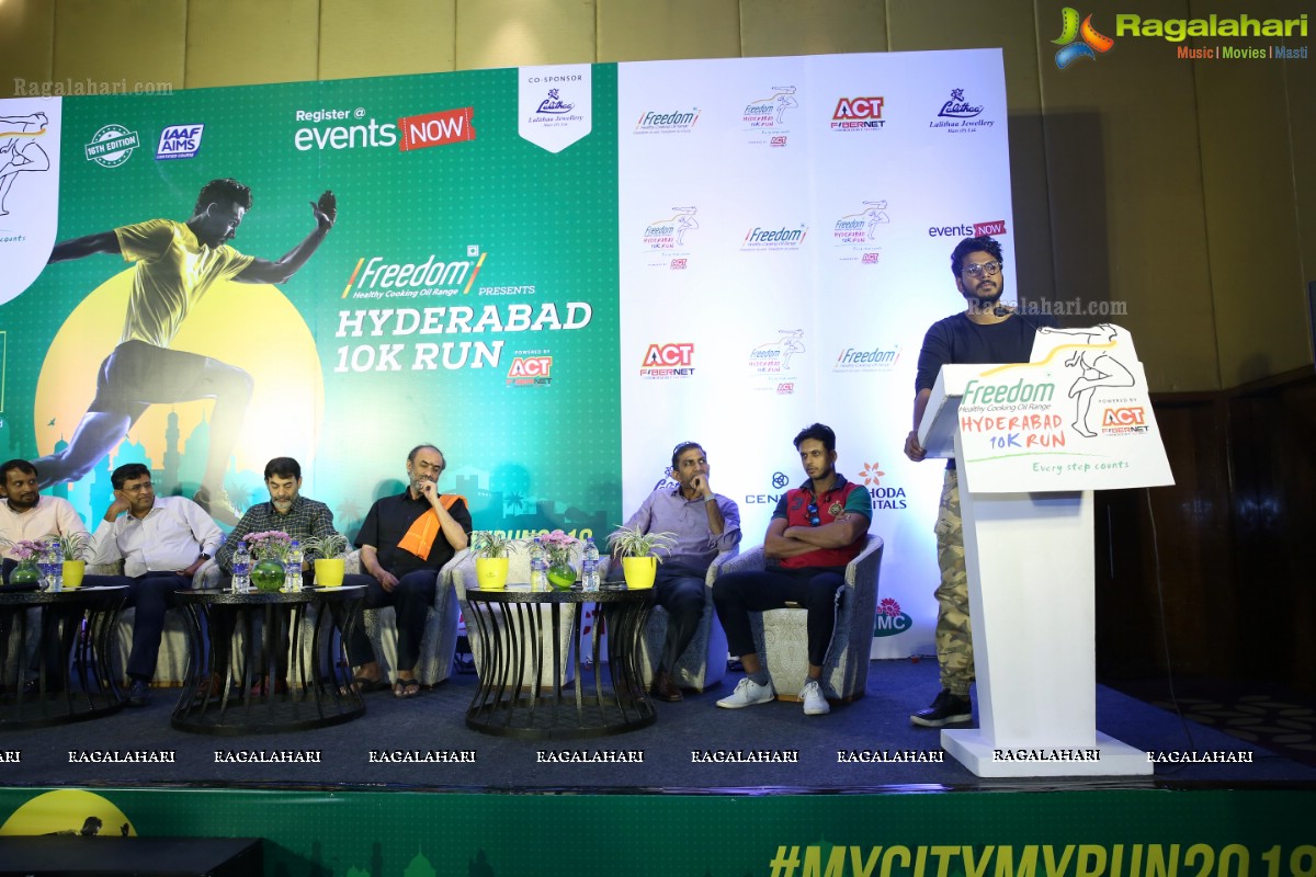 Unveiling the Race T-Shirt and Finishers Medals for Freedom Hyderabad 10K Run 2018