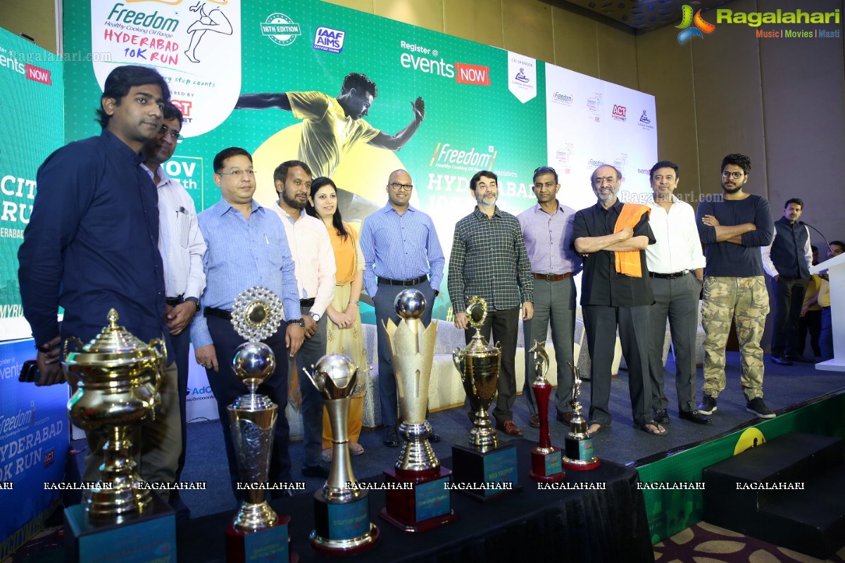 Unveiling the Race T-Shirt and Finishers Medals for Freedom Hyderabad 10K Run 2018