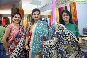 National Silk Expo-2018 begins at Sri Satya Sai Nigamagamam