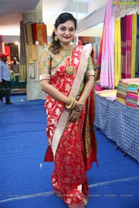 National Silk Expo-2018 begins at Sri Satya Sai Nigamagamam