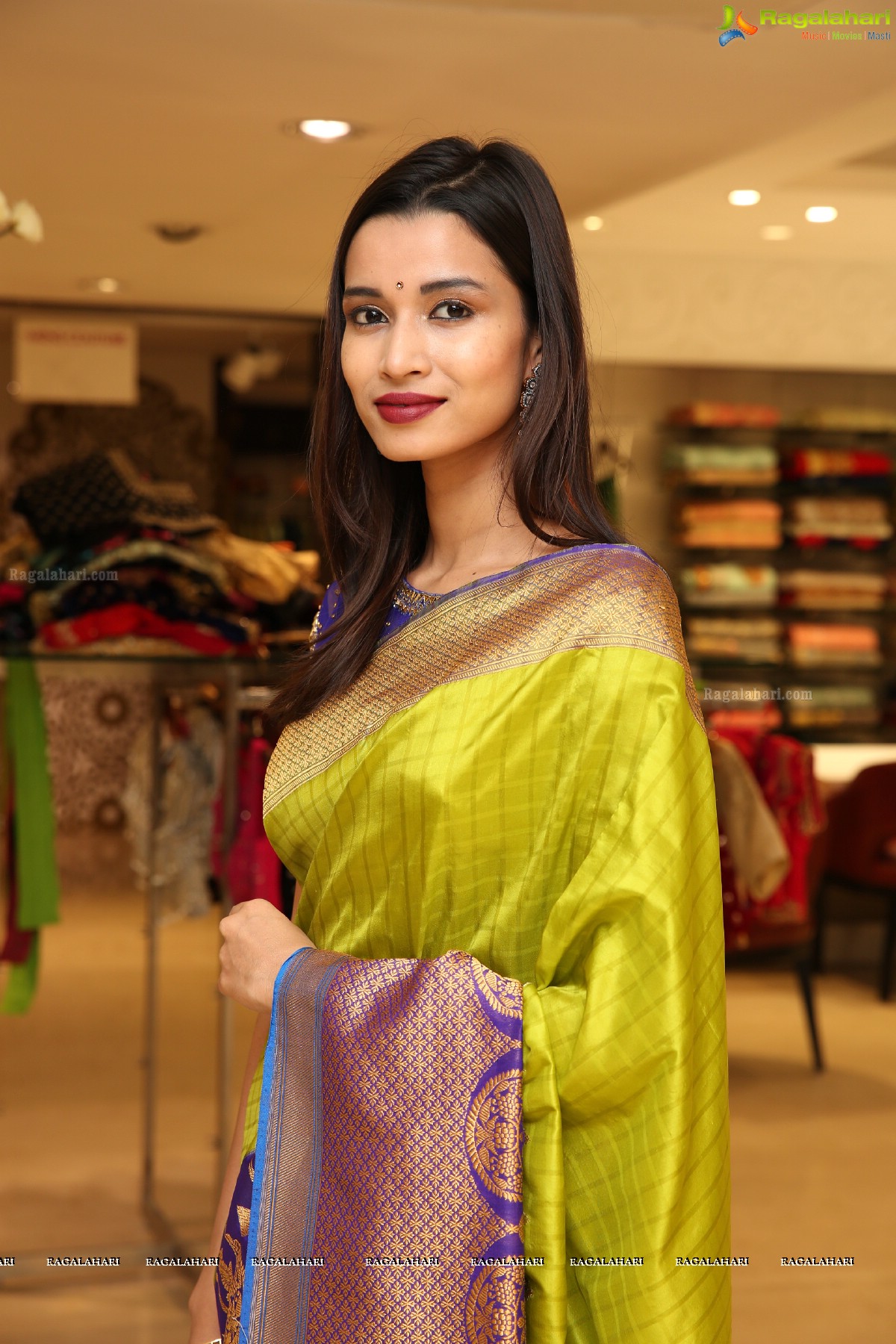 Neeru’s Emporio Exquisite Festive & Wedding Collection 2018 Launch